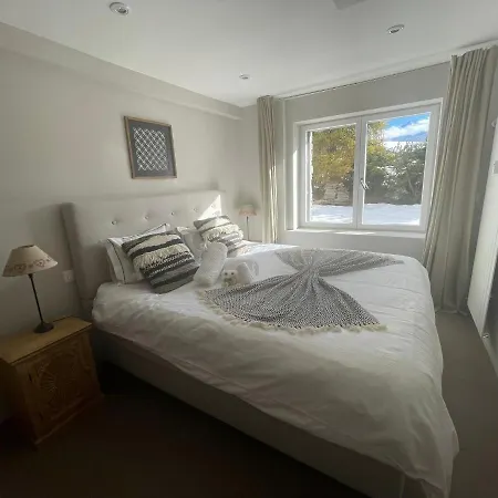 Appartement 2 *